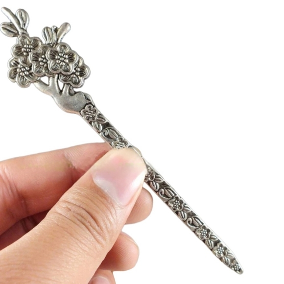 Other - Silver Cherry Blossom Floral Hair Stick Accessory Bodkin Kanzashi Binyeo